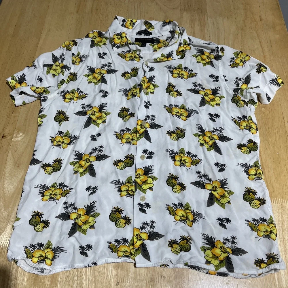 Banana Republic‎ Tropical Floral Pineapple Button Down Short Sleeve Size L